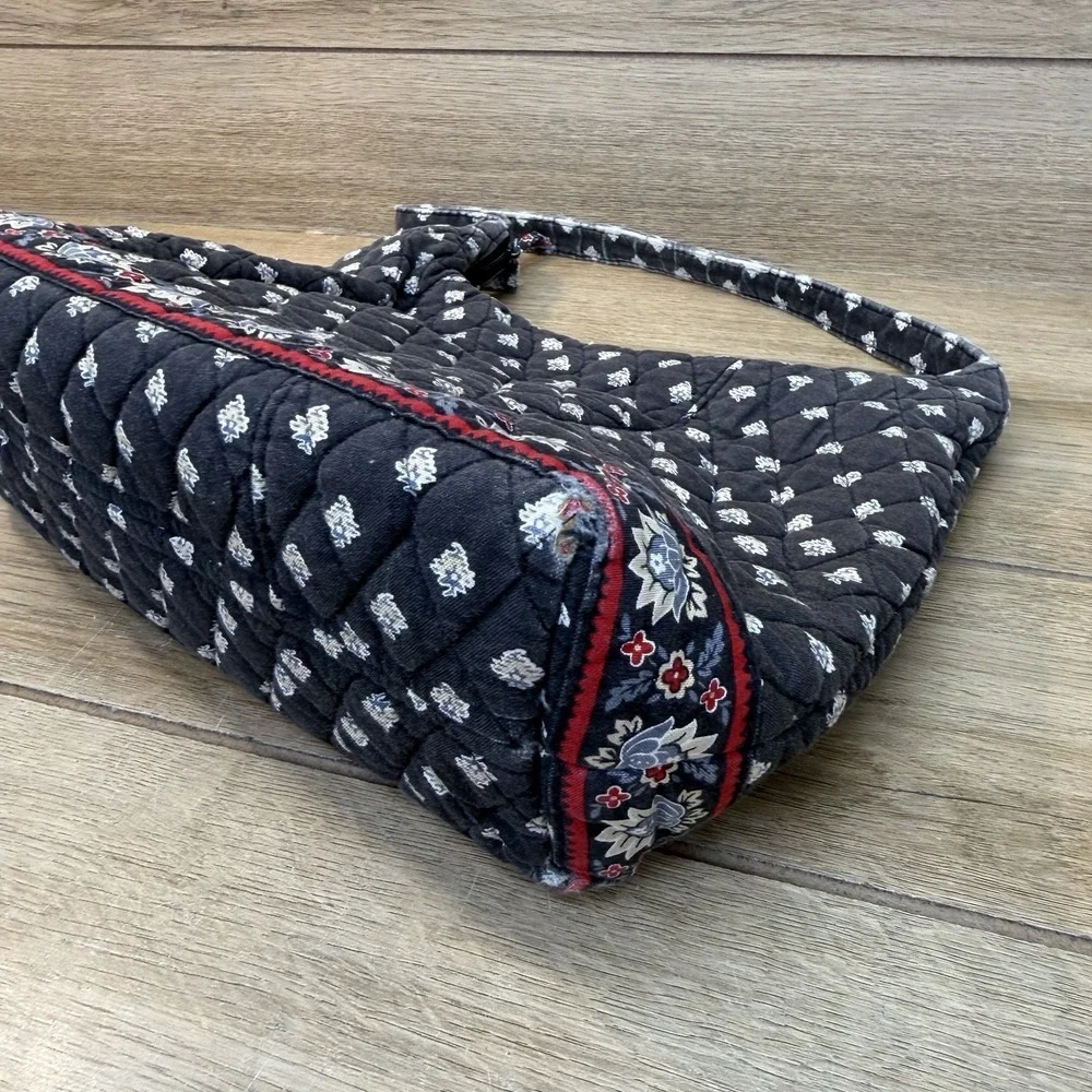 Vera Bradley wear handle